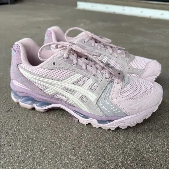 ASICS Gel Kayano 14 Barely Rose Women’s Size 8.5 2000s Style Rare - Picture 1 of 8